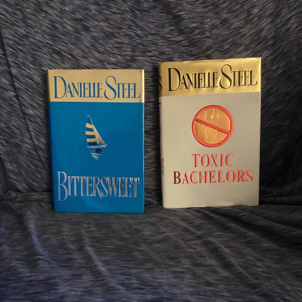 Two Danielle Steel books BITTERSWEET & TOXIC BACHELORS Hardcover